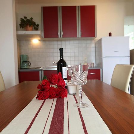 Apartments Noemi Malinska Εξωτερικό φωτογραφία