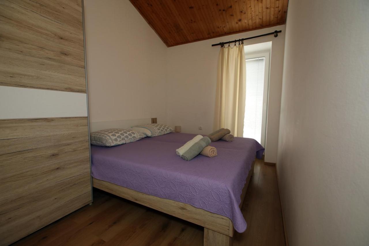 Apartments Noemi Malinska Εξωτερικό φωτογραφία