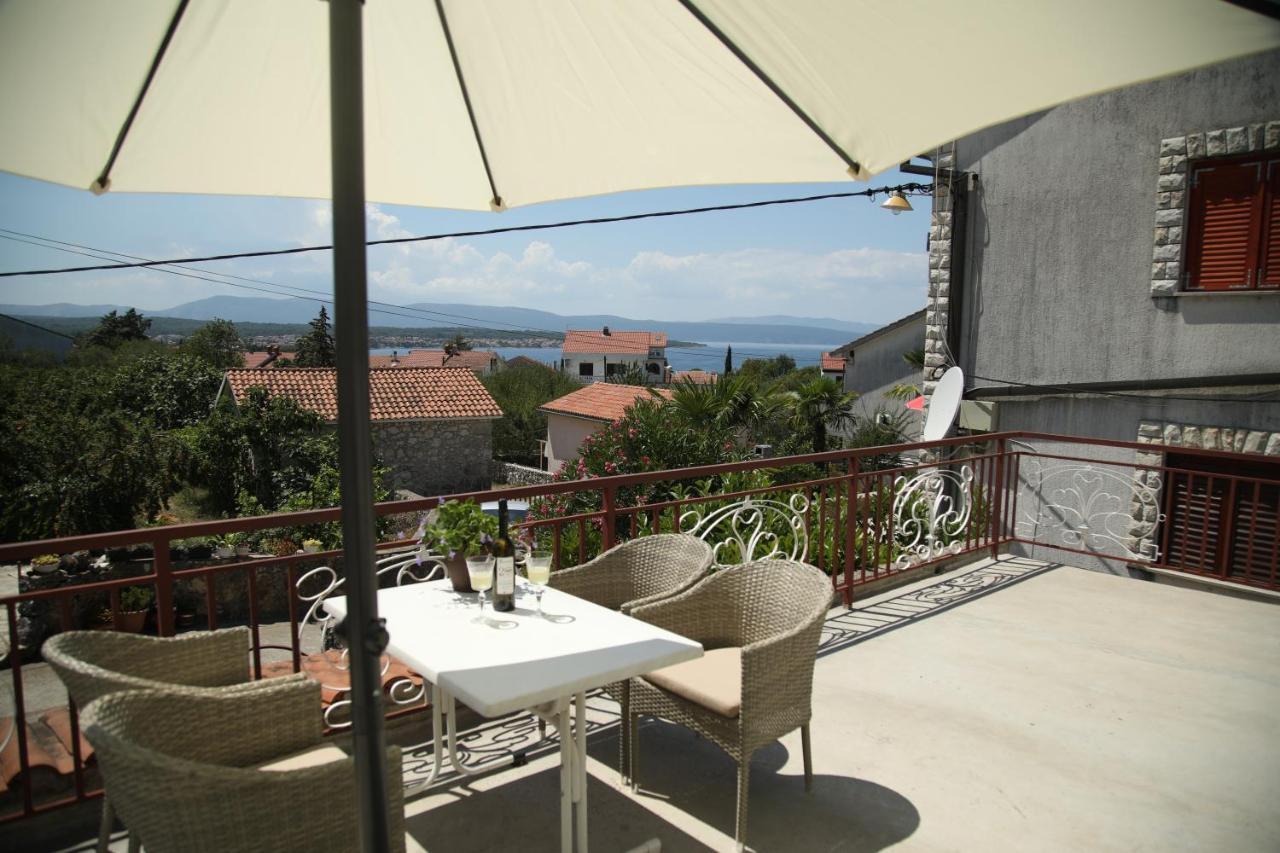 Apartments Noemi Malinska Εξωτερικό φωτογραφία